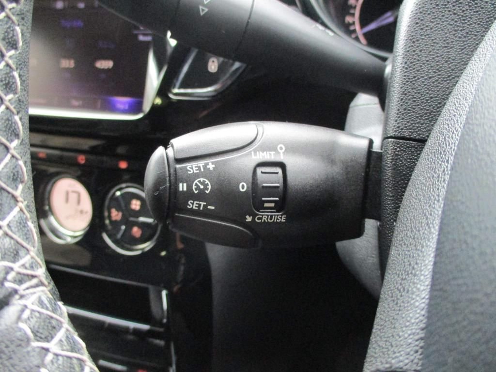 USED 2017 17 DS DS 3 1.2 PURETECH ELEGANCE S/S EAT6 3d 109 BHP RARE AUTOMATIC
