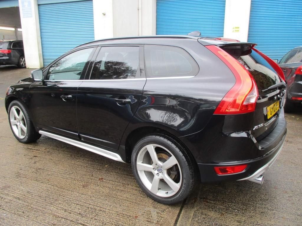 USED 2010 10 VOLVO XC60 2.4 D5 R-DESIGN SE AWD 5d 205 BHP 68000 MILES ONLY
