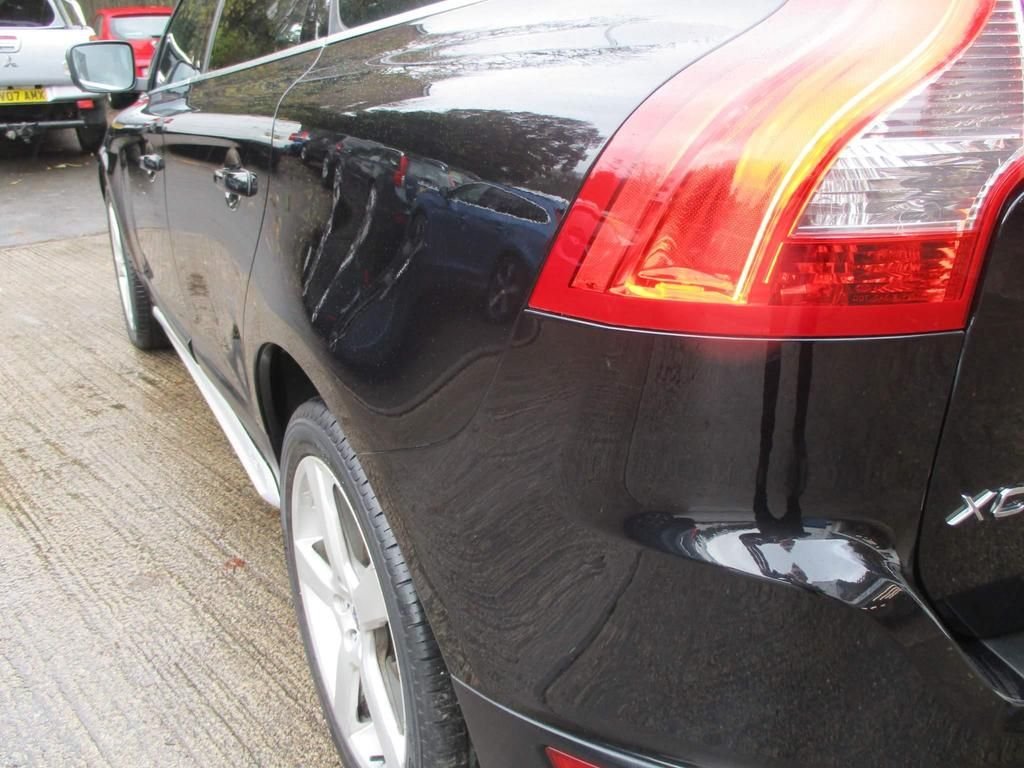 USED 2010 10 VOLVO XC60 2.4 D5 R-DESIGN SE AWD 5d 205 BHP 68000 MILES ONLY