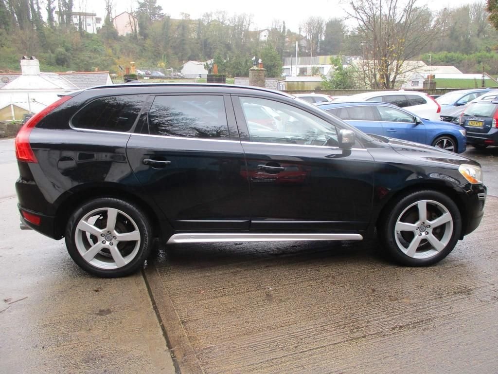 USED 2010 10 VOLVO XC60 2.4 D5 R-DESIGN SE AWD 5d 205 BHP 68000 MILES ONLY