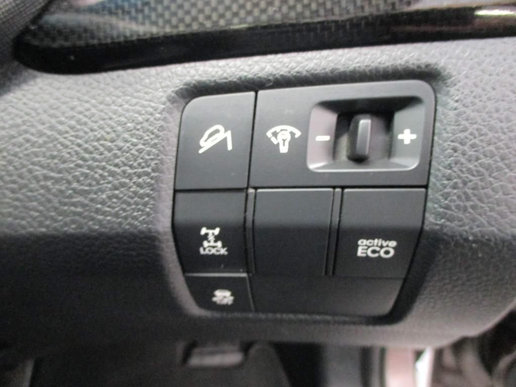 USED 2013 13 HYUNDAI SANTA FE 2.2 PREMIUM SE CRDI 5d 194 BHP PAN ROOF + SAT NAV