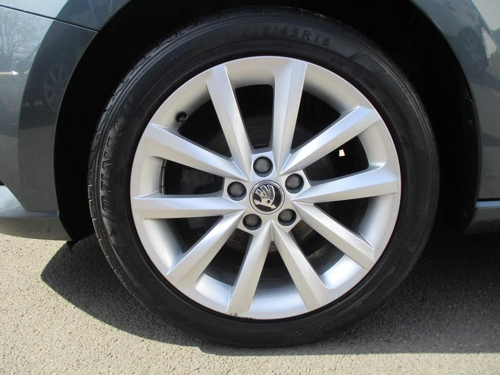 USED 2019 69 SKODA FABIA 1.0 COLOUR EDITION TSI 5d 94 BHP 29000 MILES DAB AUDIO