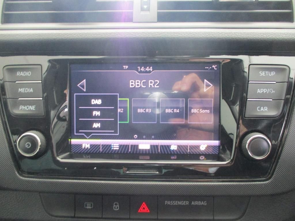 USED 2019 69 SKODA FABIA 1.0 COLOUR EDITION TSI 5d 94 BHP 29000 MILES DAB AUDIO