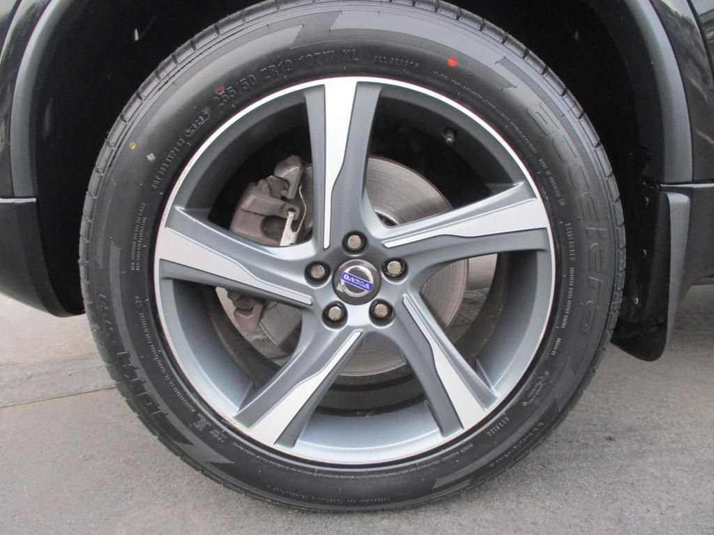 USED 2014 14 VOLVO XC90 2.4 D5 R-DESIGN NAV AWD 5d 200 BHP 61000 MILES R DESIGN