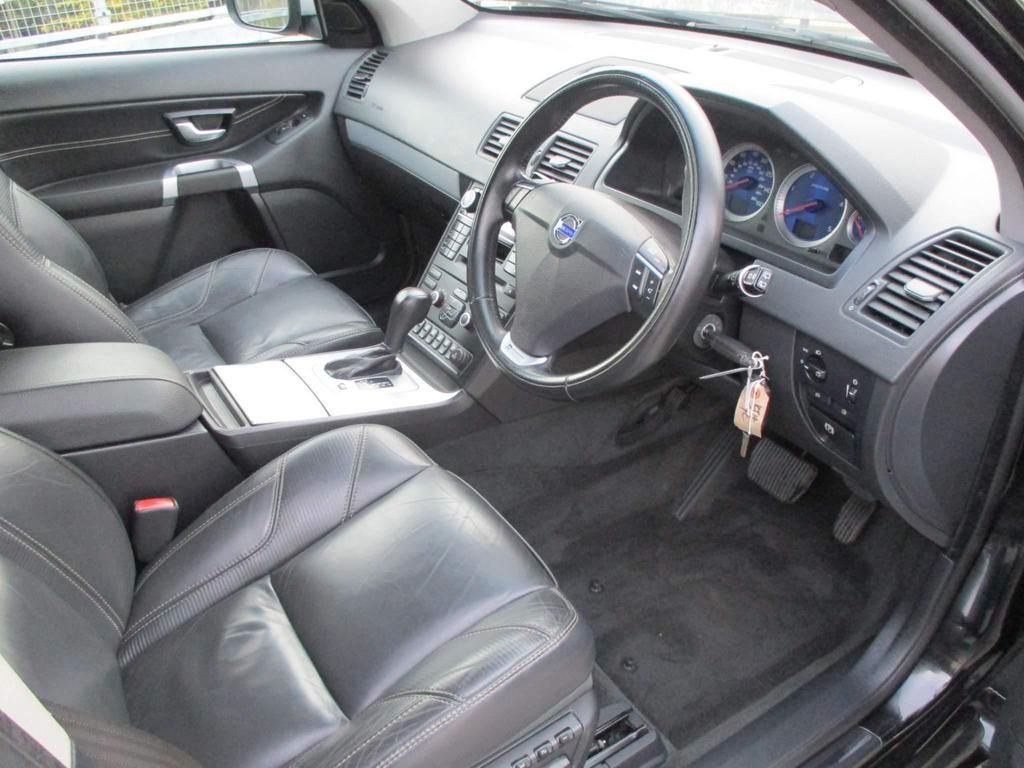 USED 2014 14 VOLVO XC90 2.4 D5 R-DESIGN NAV AWD 5d 200 BHP 61000 MILES R DESIGN