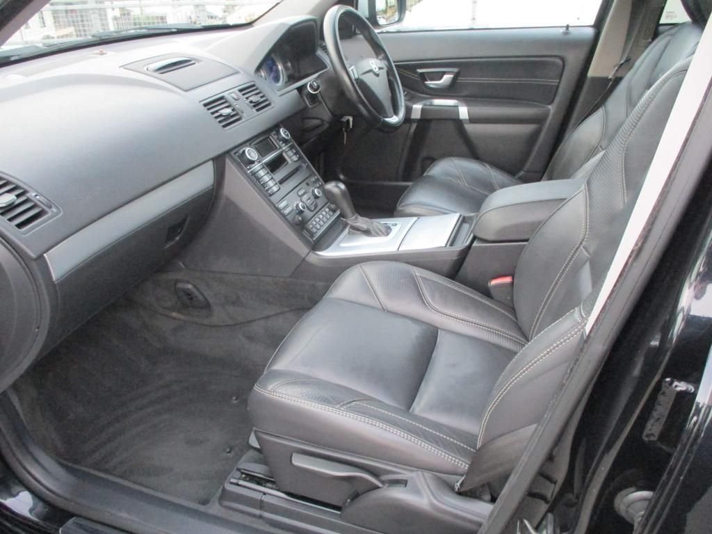 USED 2014 14 VOLVO XC90 2.4 D5 R-DESIGN NAV AWD 5d 200 BHP 61000 MILES R DESIGN