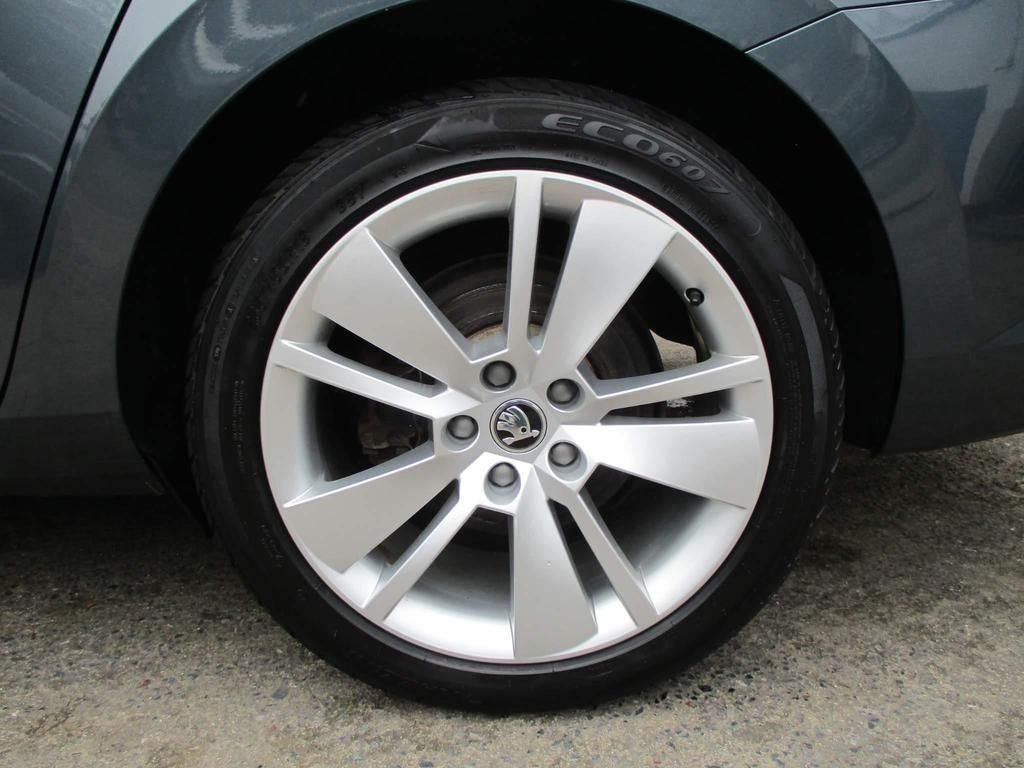 USED 2020 20 SKODA SUPERB 2.0 SE L TDI 5d 148 BHP FULL SERVICE HISTORY