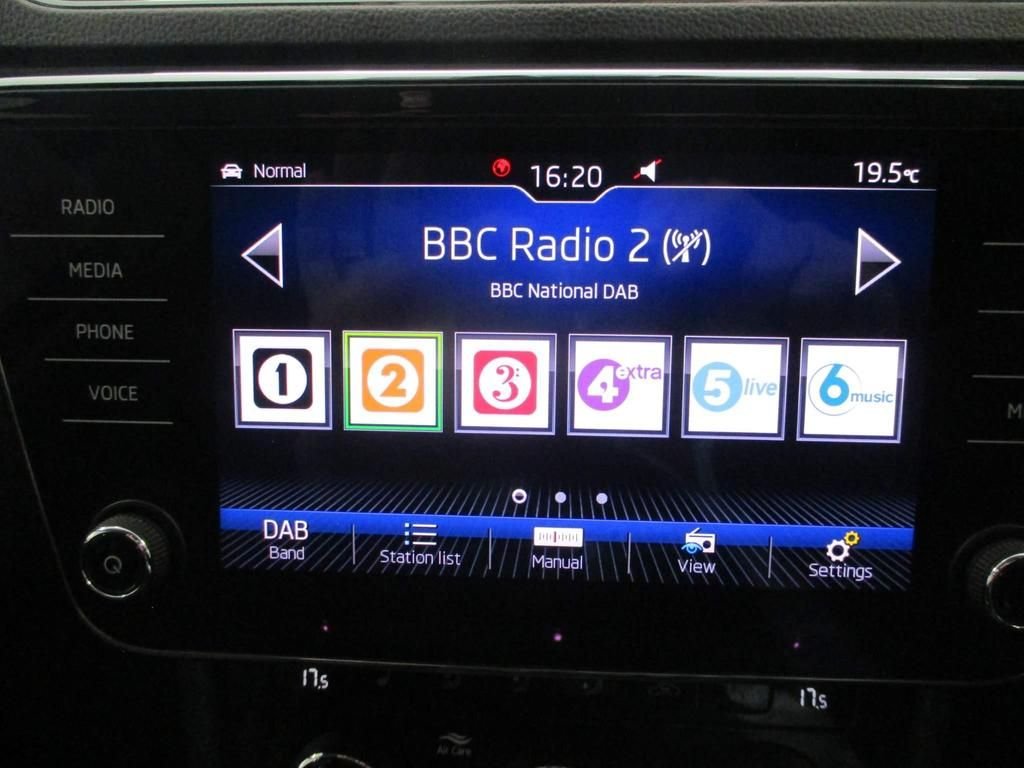 USED 2020 20 SKODA SUPERB 2.0 SE L TDI 5d 148 BHP FULL SERVICE HISTORY