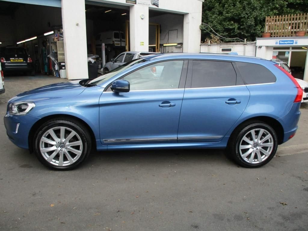 USED 2016 66 VOLVO XC60 2.4 D5 SE LUX NAV AWD 5d 217 BHP DRIVERS SUPPORT PACK