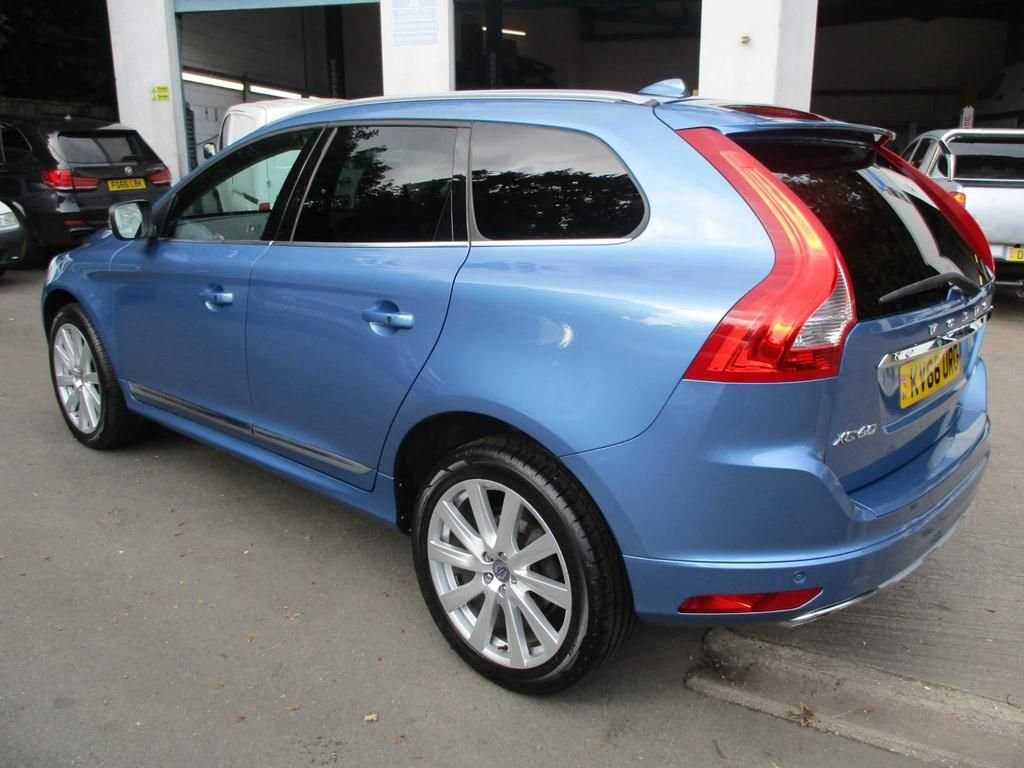 USED 2016 66 VOLVO XC60 2.4 D5 SE LUX NAV AWD 5d 217 BHP DRIVERS SUPPORT PACK