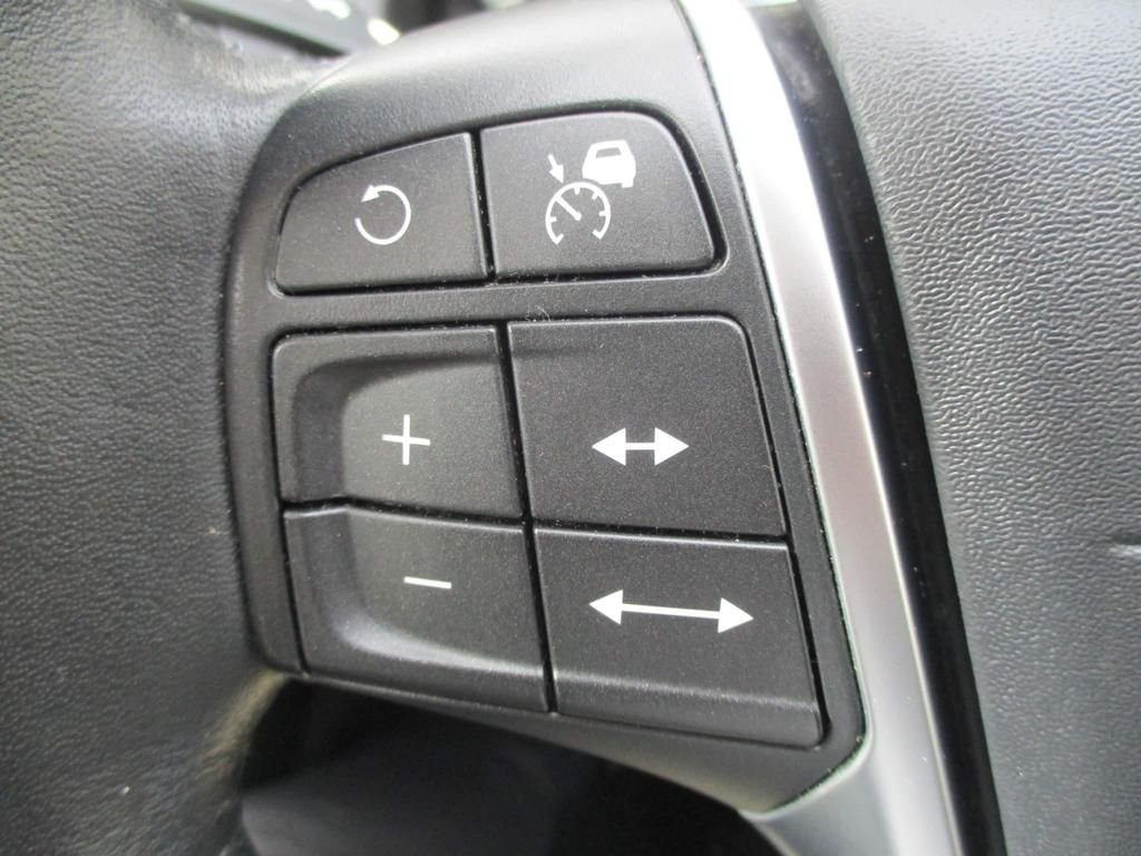 USED 2016 66 VOLVO XC60 2.4 D5 SE LUX NAV AWD 5d 217 BHP DRIVERS SUPPORT PACK