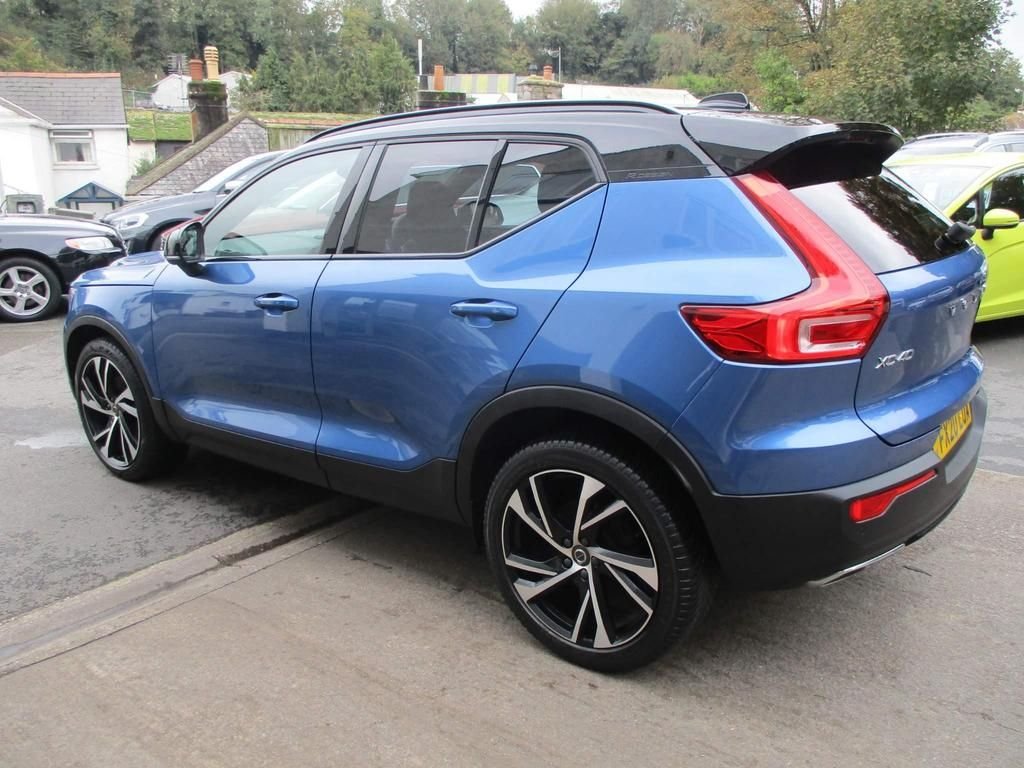 USED 2020 20 VOLVO XC40 2.0 D4 R-DESIGN PRO AWD 5d 188 BHP FULL SERVICE HISTORY
