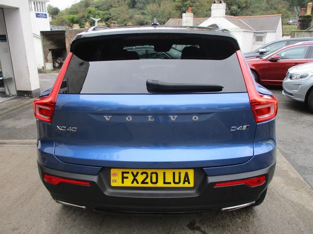 USED 2020 20 VOLVO XC40 2.0 D4 R-DESIGN PRO AWD 5d 188 BHP FULL SERVICE HISTORY