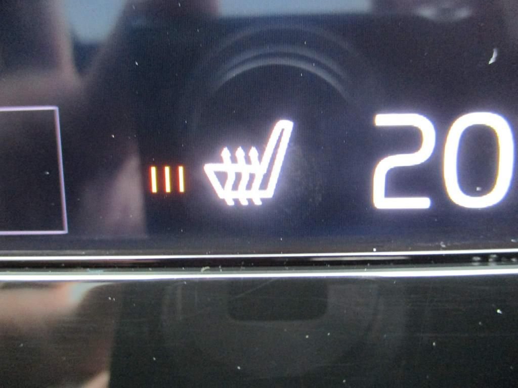 USED 2020 20 VOLVO XC40 2.0 D4 R-DESIGN PRO AWD 5d 188 BHP FULL SERVICE HISTORY