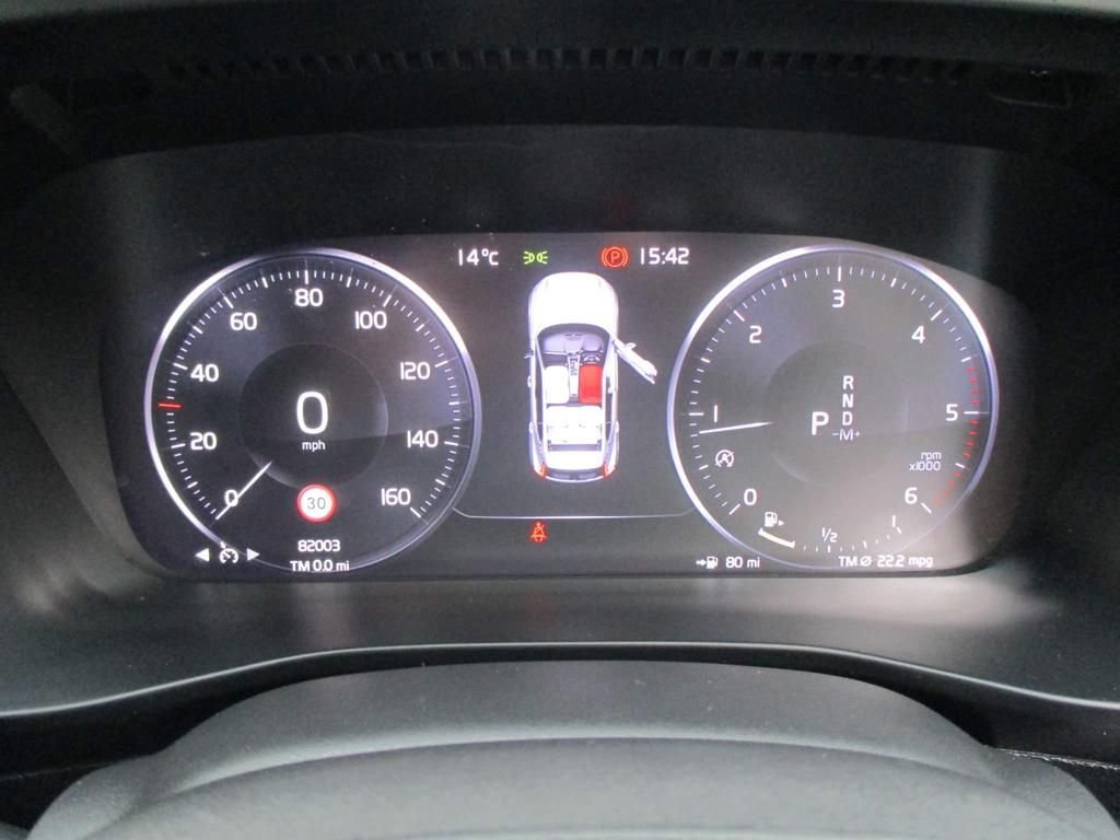 USED 2020 20 VOLVO XC40 2.0 D4 R-DESIGN PRO AWD 5d 188 BHP FULL SERVICE HISTORY