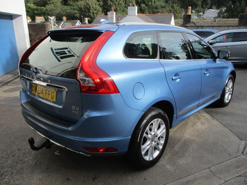 USED 2014 14 VOLVO XC60 2.4 D4 SE LUX NAV AWD 5d 178 BHP WINTER + FAMILY PACK