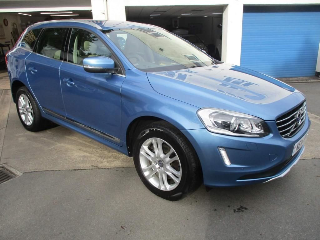 USED 2014 14 VOLVO XC60 2.4 D4 SE LUX NAV AWD 5d 178 BHP WINTER + FAMILY PACK