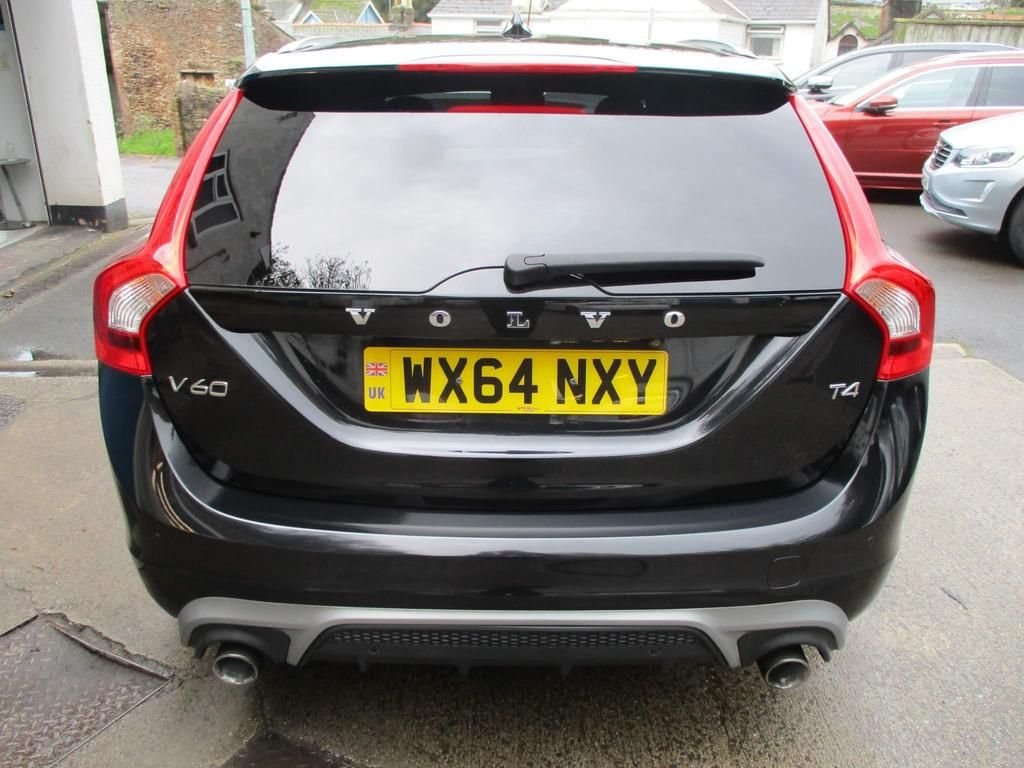 USED 2015 64 VOLVO V60 1.6 T4 R-DESIGN 5d 177 BHP GREAT SPECIFICATION