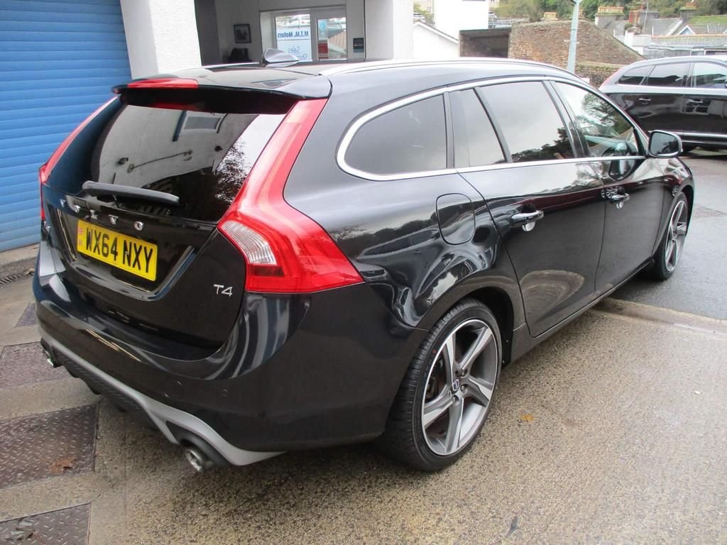 USED 2015 64 VOLVO V60 1.6 T4 R-DESIGN 5d 177 BHP GREAT SPECIFICATION
