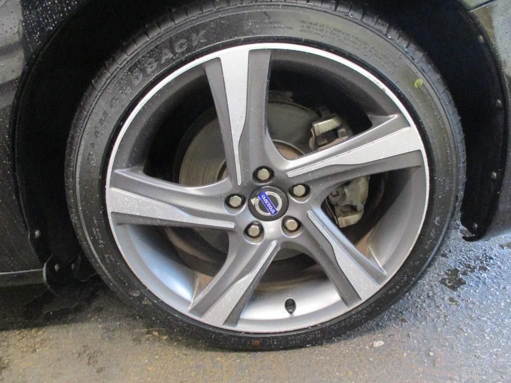 USED 2015 64 VOLVO V60 1.6 T4 R-DESIGN 5d 177 BHP GREAT SPECIFICATION