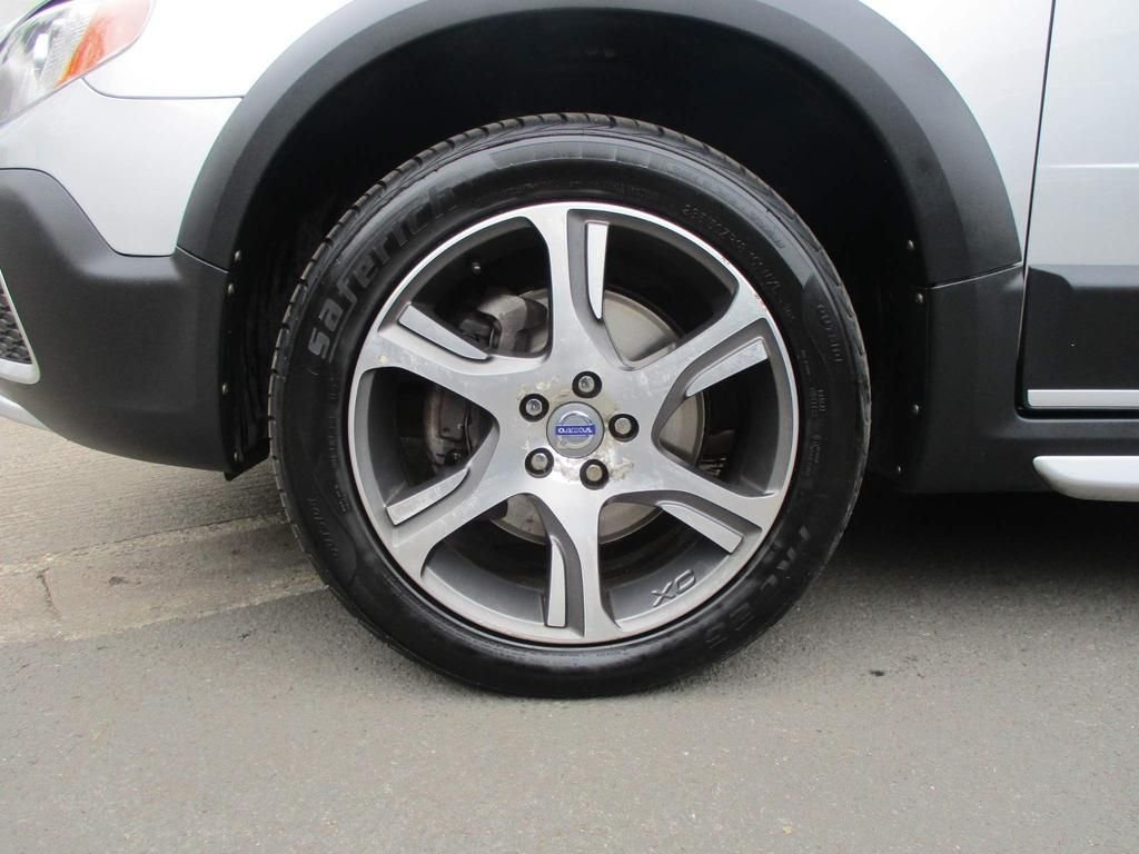 USED 2011 61 VOLVO XC70 2.4 D5 SE LUX AWD 5d 212 BHP LOW MILEAGE WITH FSH !!