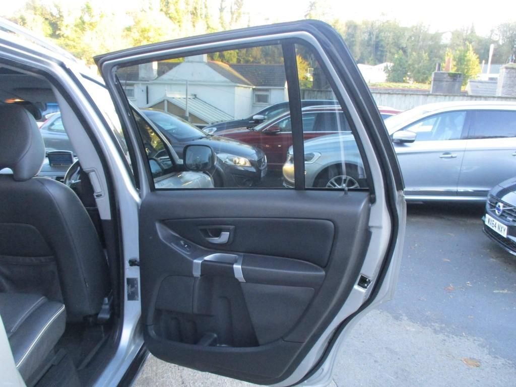 USED 2012 12 VOLVO XC90 2.4 D5 SE LUX AWD 5d 200 BHP ONLY 55000 MILES