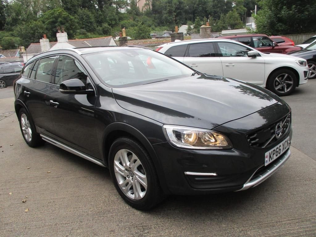 USED 2016 66 VOLVO V60 CROSS COUNTRY 2.4 D4 CROSS COUNTRY SE NAV AWD 5d 187 BHP DAB + SAT NAV