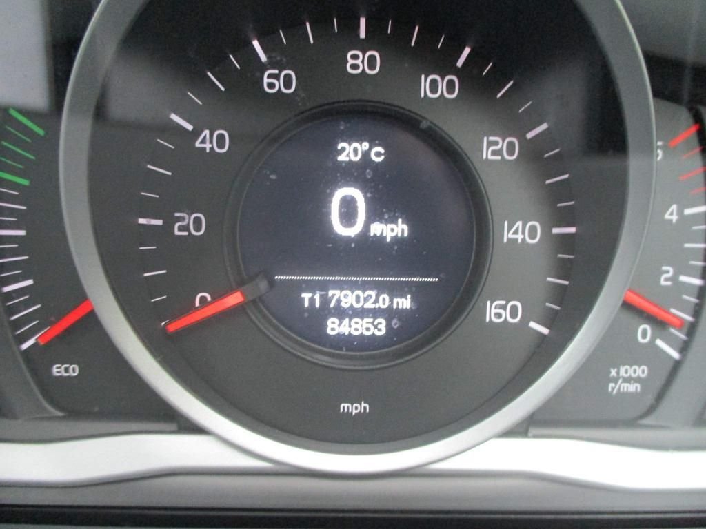 USED 2016 66 VOLVO V60 CROSS COUNTRY 2.4 D4 CROSS COUNTRY SE NAV AWD 5d 187 BHP DAB + SAT NAV