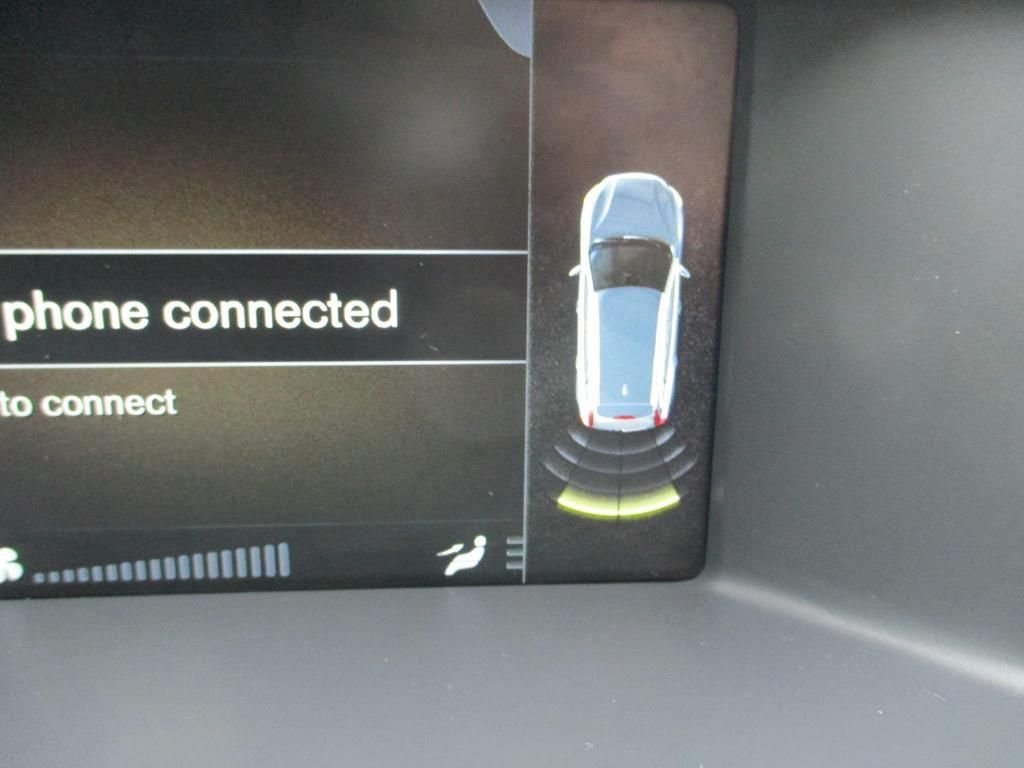 USED 2016 66 VOLVO V60 CROSS COUNTRY 2.4 D4 CROSS COUNTRY SE NAV AWD 5d 187 BHP DAB + SAT NAV