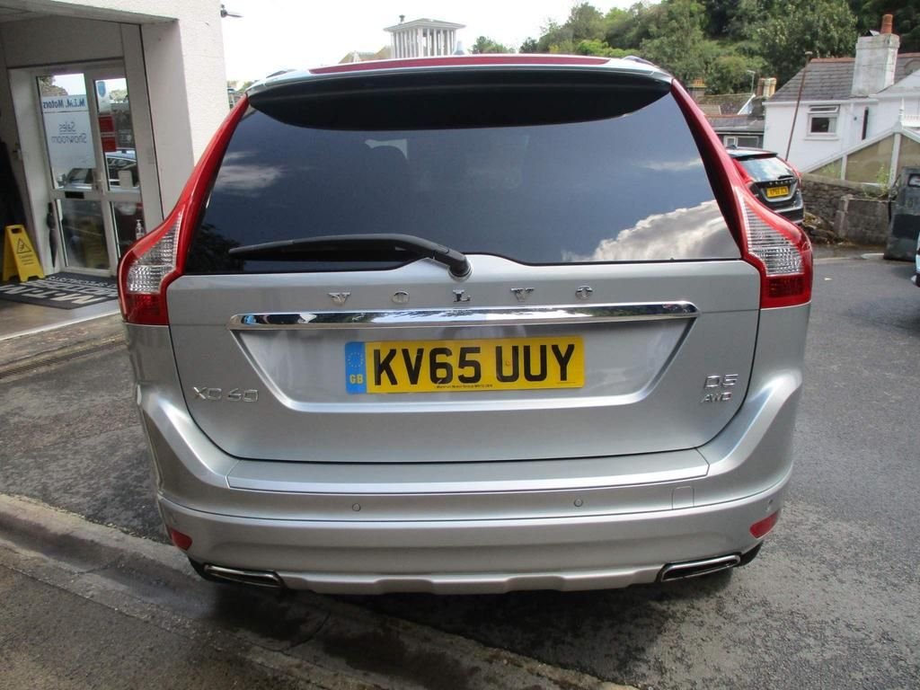 USED 2015 65 VOLVO XC60 2.4 D5 SE LUX NAV AWD 5d 217 BHP FULL SERVICE HISTORY