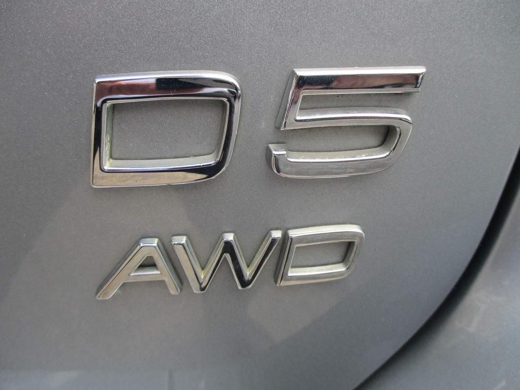 USED 2015 65 VOLVO XC60 2.4 D5 SE LUX NAV AWD 5d 217 BHP FULL SERVICE HISTORY