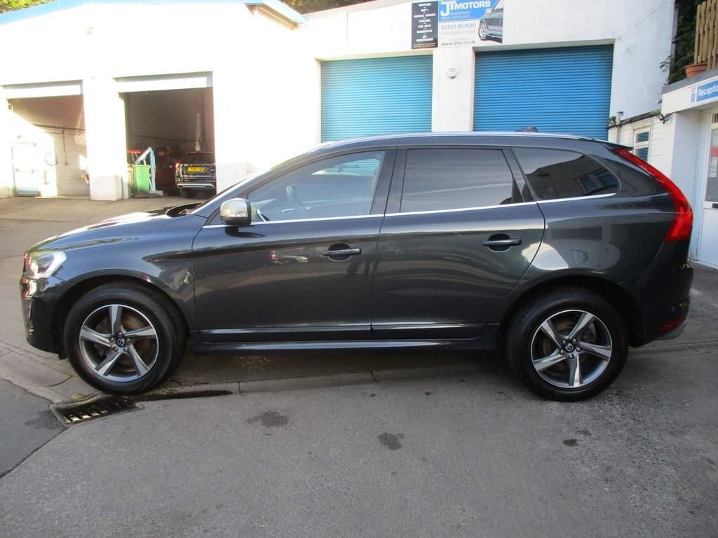 USED 2014 14 VOLVO XC60 2.4 D4 R-DESIGN LUX NAV AWD 5d 161 BHP DAB + SAT NAV
