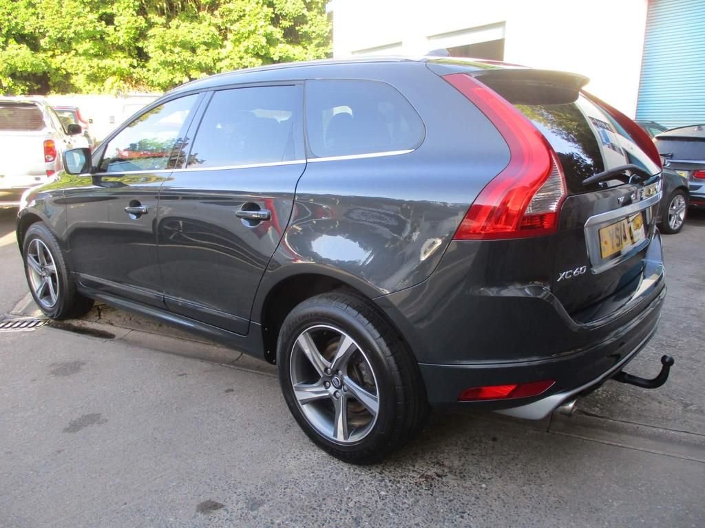 USED 2014 14 VOLVO XC60 2.4 D4 R-DESIGN LUX NAV AWD 5d 161 BHP DAB + SAT NAV