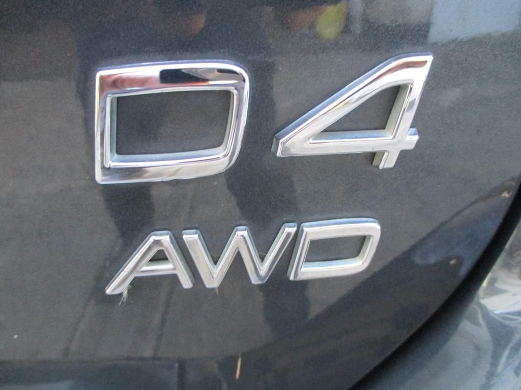 USED 2014 14 VOLVO XC60 2.4 D4 R-DESIGN LUX NAV AWD 5d 161 BHP DAB + SAT NAV