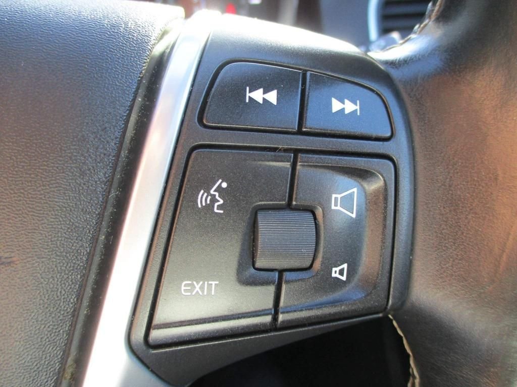 USED 2014 14 VOLVO XC60 2.4 D4 R-DESIGN LUX NAV AWD 5d 161 BHP DAB + SAT NAV