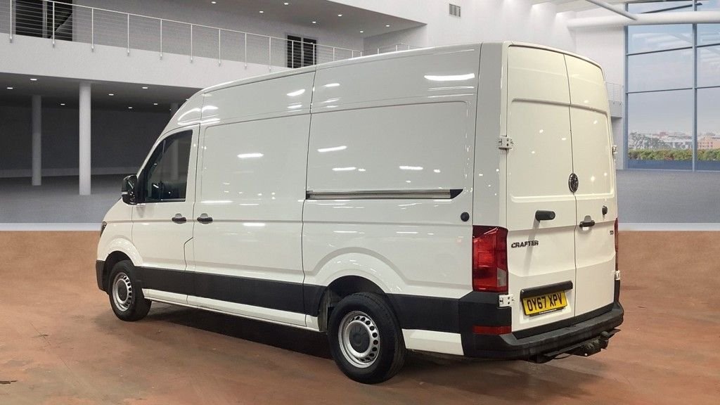 USED 2017 67 VOLKSWAGEN CRAFTER 2.0 CR35 TDI M H/R P/V TRENDLINE 101 BHP NEW PLY LINING JUST FITTED