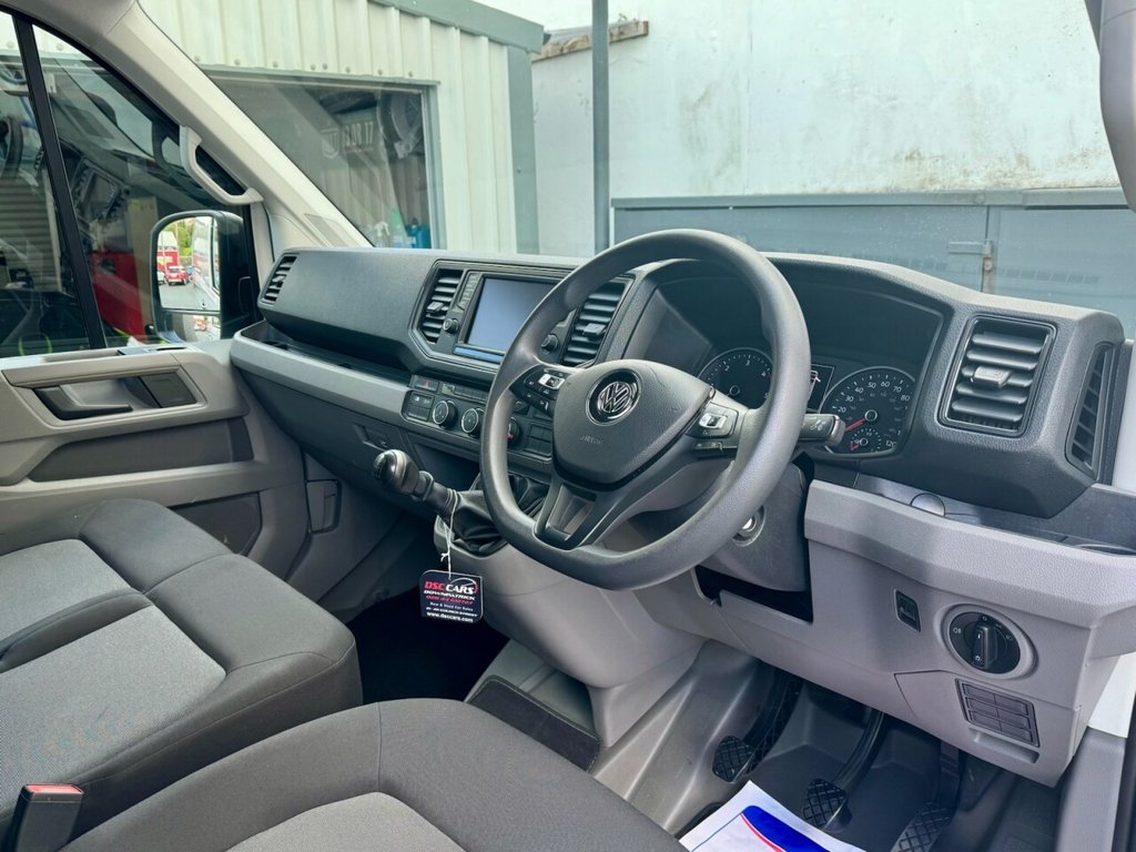 USED 2017 67 VOLKSWAGEN CRAFTER 2.0 CR35 TDI M H/R P/V TRENDLINE 101 BHP NEW PLY LINING JUST FITTED