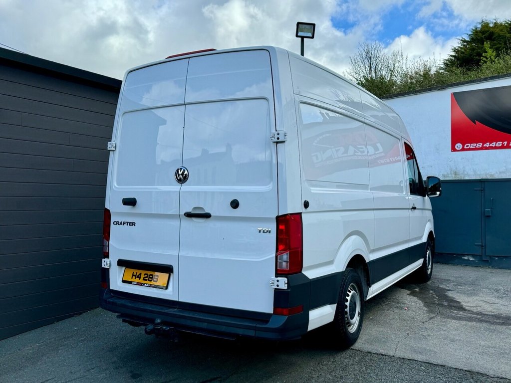 USED 2017 67 VOLKSWAGEN CRAFTER 2.0 CR35 TDI M H/R P/V TRENDLINE 101 BHP NEW PLY LINING JUST FITTED