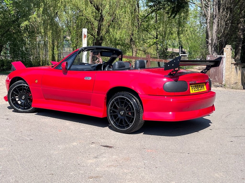 USED 1997 P MAZDA MX-5 1.8 I 2d 128 BHP A Roadster Icon