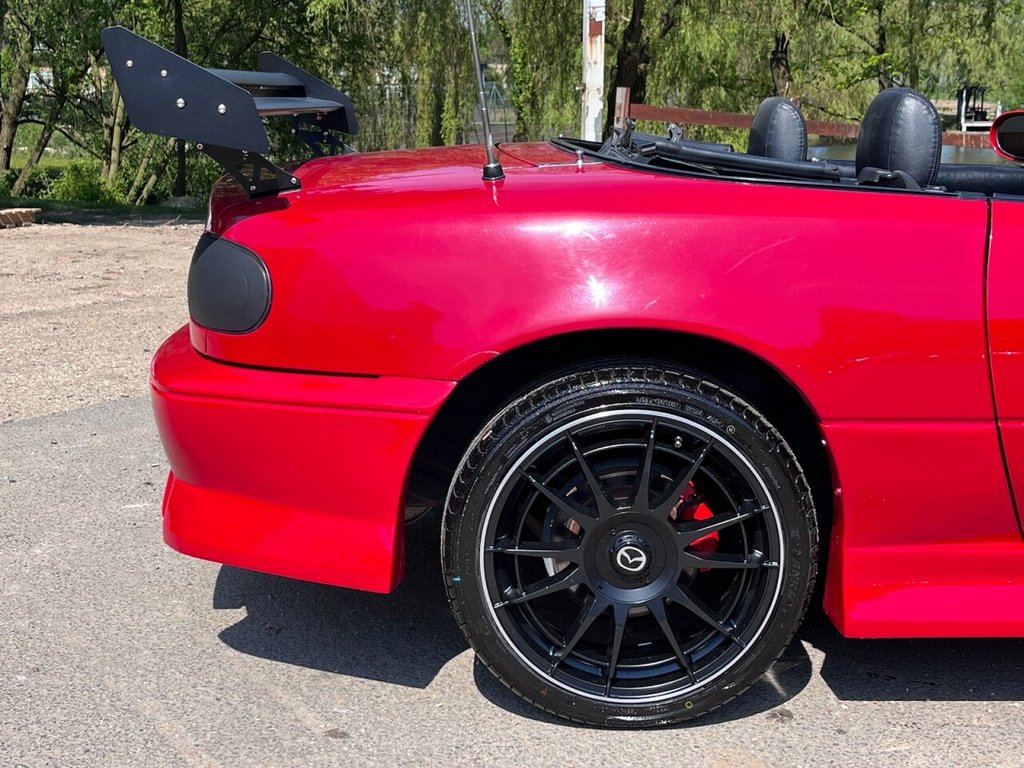 USED 1997 P MAZDA MX-5 1.8 I 2d 128 BHP A Roadster Icon