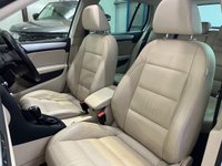 USED 2011 61 VOLKSWAGEN GOLF 2.0 TDI GT (Leather) Hatchback 5dr Diesel DSG Euro 5 (140 ps) Sunroof, Leather, Winter Pack