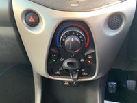 USED 2014 14 TOYOTA AYGO 1.0 VVT-I X-PLAY 3d 69 BHP IDEAL 1ST CAR - LOW INSURANCE GROUP - 60+ MPG - ZERO ROAD TAX - BLUETOOTH - SUPPLIED HPI CLEAR WITH BOTH KEYS - FRESHLY SERVICED - 12 MONTHS FULL MOT.