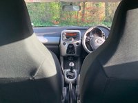 USED 2014 14 TOYOTA AYGO 1.0 VVT-I X-PLAY 3d 69 BHP IDEAL 1ST CAR - LOW INSURANCE GROUP - 60+ MPG - ZERO ROAD TAX - BLUETOOTH - SUPPLIED HPI CLEAR WITH BOTH KEYS - FRESHLY SERVICED - 12 MONTHS FULL MOT.