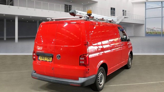 2019 VOLKSWAGEN TRANSPORTER - Photo 5