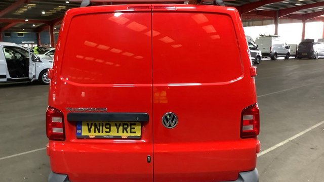 2019 VOLKSWAGEN TRANSPORTER - Photo 10