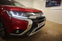 USED 2019 69 MITSUBISHI OUTLANDER 2.0 EXCEED 5d 148 BHP WITH A DEALERSHIP SERVICE RECORD AND COVERED JUST 39,000 MILES
