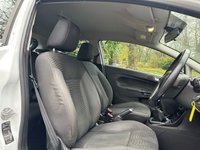 USED 2014 64 FORD FIESTA 1.2 ZETEC 3d 81 BHP 