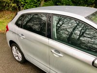 USED 2015 64 CITROEN C4 1.6 THP EXCLUSIVE ETG6 5d AUTO 154 BHP SUPPLIED BY US NEW //1 RETIRED DR OWNER //ONLY 24,000 MILES //TOP SPECIFICATION//1/2 LEATHER HEATED SEATS//ELECTRIC FOLDING MIRRORS//FRONT/REAR PARKING SENSORS EXCLUSIVE ETG6 5d AUTO 154 BHP SUPPLIED BY US NEW //1 RETIRED DR OWNER //ONLY 24,000 MILES //TOP SPECIFICATION//1/2 LEATHER HEATED SEATS//ELECTRIC FOLDING MIRRORS//FRONT/REAR PARKING SENSORS