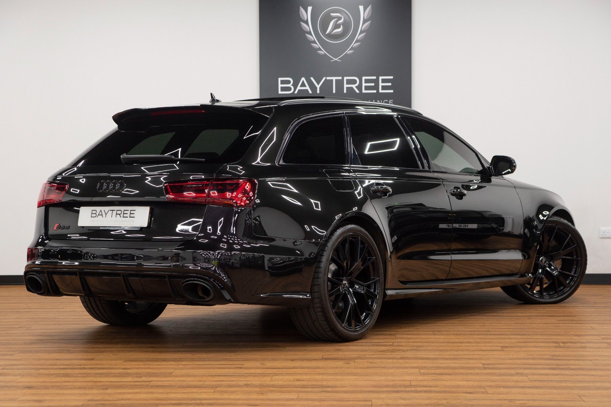 USED 2017 67 AUDI A6 4.0 RS6 PLUS AVANT 