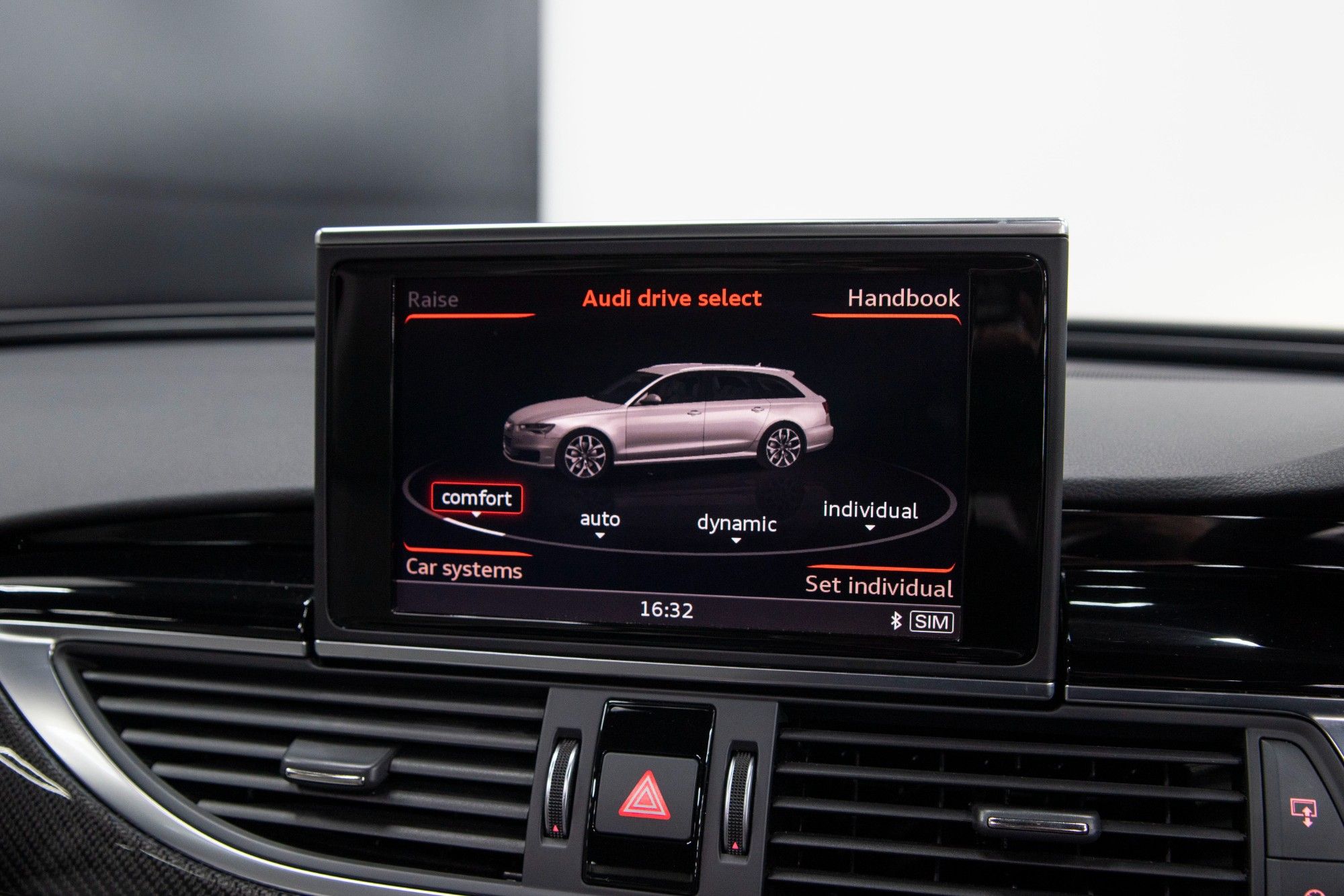 USED 2017 67 AUDI A6 4.0 RS6 PLUS AVANT 